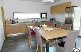 Casa individuala in mijlocul naturii, 2700 mp teren  si 370 mp utili!