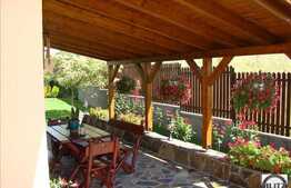 O casa cocheta, amenajata cu stil, in zona linistita!