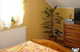 O casa cocheta, amenajata cu stil, in zona linistita!