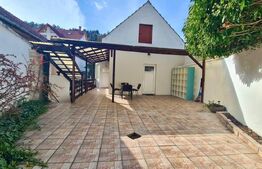 Casa individuala in Schei - 4 camere - 2 locuri de parcare