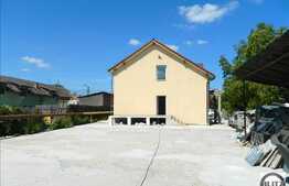 Casa de inchiriat cu 7 camere, 320 mp utili, 1500 mp teren