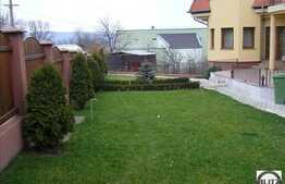 O casa cu o arhitectura deosebita ! Cocheta si eleganta !