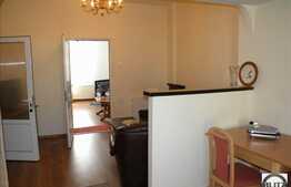 Casa 4 camere, 120 mp utili, gradina 40 mp, zona strazii B.P. Hasdeu