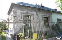 Vanzare casa in zona ultracentrala cu 734 mp teren!