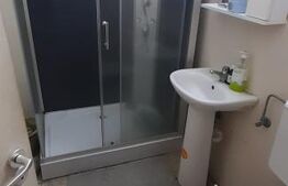 Apartament semidecomandat complet mobilat si utilat, parcare inclusa, zona Terra