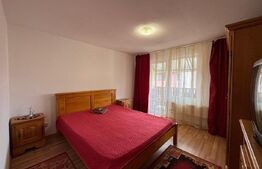 Apartament cu 3 camere, 50 mp, ejaj 3/3, zona Terra