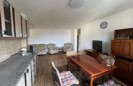 Apartament cu 3 camere, 50 mp, ejaj 3/3, zona Terra