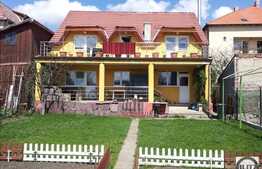 De vanzare 2 case la pret de una, in aceeasi curte cu teren 565 mp