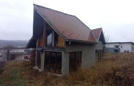 Investiție ! Casa individuala 163 mp utili, panorama, zona centrala Baciu !