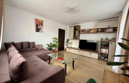 Apartament 2 camere, mobilat, decomandat,balcon si parcare