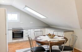 Apartament de 3 camere, semidecomandat, cu parcare subterană, în Zorilor