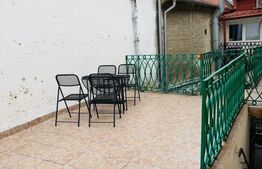  Garsonieră spațioasă, tip duplex, în centrul istoric al Brașovului 