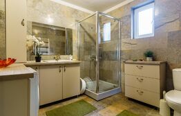 Casă / Vilă cu 5 camere de închiriat, Comision 0%