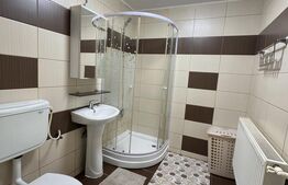 Apartament 3 camere, parcare, 50 mp, zona Șesul de sus