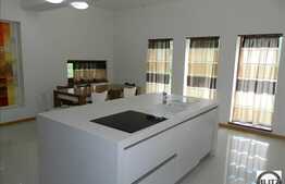 Vanzare casa, 480 mp cu teren 1000 mp, zona Feleacu!O casa unica,design deosebit