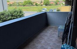 Apartament semidecomandat cu 3 camere, 63 mp utili, parcare, zona Terra