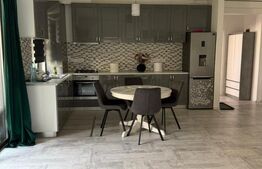 Apartament semidecomandat cu 3 camere, 63 mp utili, parcare, zona Terra