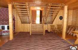 Casa De Vacanta Unica La TARNITA . De Vis !!! 15 camere!! 100 % AVANTAJE !!!