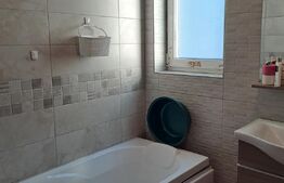 Apartament 2 camere, etaj 1 din 3, zona Razoare