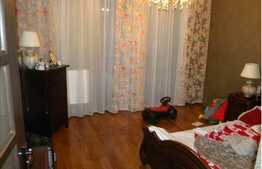 Apartament pe doua nivele, 124 mp, 5 camere, zona Tautiului! 2 locuri parcare!