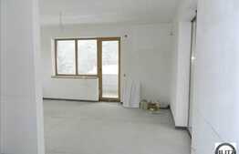 Casa pe malul lacului Tarnita! 300 mp utili si 750 mp teren, semifinisata