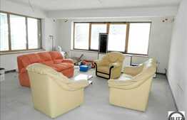 Casa pe malul lacului Tarnita! 300 mp utili si 750 mp teren, semifinisata