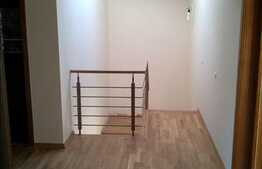 Proprietate superba! Casa cu 360 mp utili si 2800 mp de teren! Imobil nou!