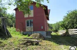 Casa de vanzare,103 mp utili, suprafata teren 1250 mp la pret convenabil