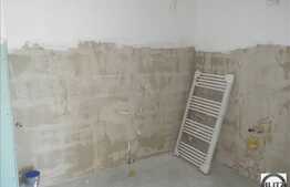 De vanzare apartament cu 2 camere, 50 mp, decomandat, loc parcare, zona Lidl!