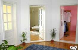 Casa de vanzare 234 mp utili, dispusa S+P+E+pod!