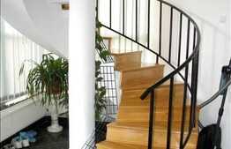 Casa de vanzare 234 mp utili, dispusa S+P+E+pod!