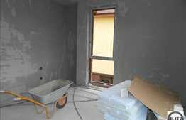 Casa in Andrei Muresanu, 220 mp plus 320 mp gradina. Semifinisat!