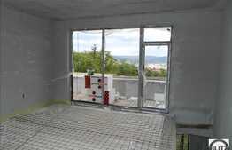 Casa in Andrei Muresanu, 220 mp plus 320 mp gradina. Semifinisat!