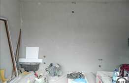 Casa in Andrei Muresanu, 220 mp plus 320 mp gradina. Semifinisat!