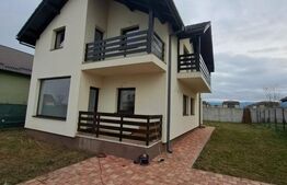 Casă modernă cu priveliște spectaculoasă spre Postăvaru și acces rapid in BRASOV