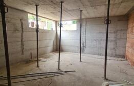 Unitatea nr 2 , Duplex semifinisat, zona Dambul Rotund, priveliste spre oras