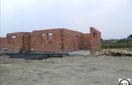 De vanzare, casa in Borhanci 150 mp si 380 mp gradina. La stadiul semifinisat!