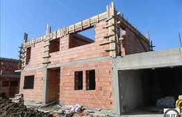 De vanzare, casa in Borhanci 150 mp si 380 mp gradina. La stadiul semifinisat!