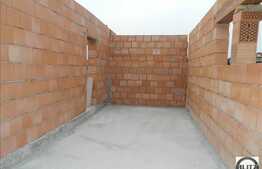 De vanzare, casa in Borhanci 150 mp si 380 mp gradina. La stadiul semifinisat!