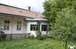 Locatie de exceptie! Casa 100 mp cu 473 mp gradina in Centru