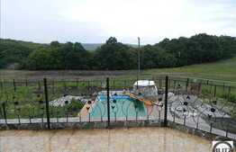 Casa de vanzare, 600 mp utili si teren 3.000 mp, D+P+E