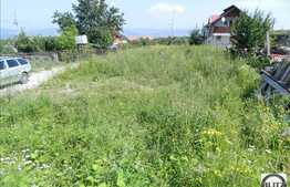 Casa la rosu in zona linistita! 160 mp utili si 700 mp teren!