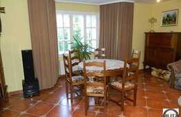 Casa de vanzare, 120 mp utili, zona Colonia Faget