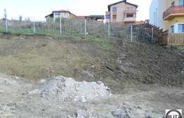 Casa tip duplex  in Borhanci, 130 mp utili si 400 mp gradina. Semifinisata!