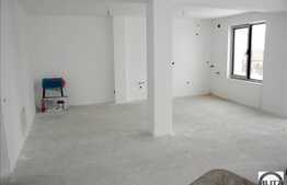 Triplex cu 130 mp utili, semifinisat in zona Floresti.