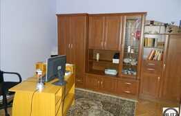 Casa de vanzare, 127 mp utili cu 500 mp teren, cu garaj in curte!