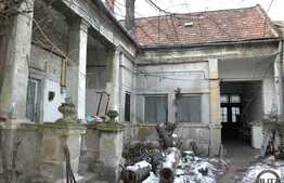 Casa cu 406 mp de teren, ideala pentru birouri, pensiune, clinica