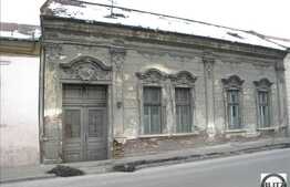 Casa cu 406 mp de teren, ideala pentru birouri, pensiune, clinica