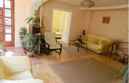 Vanzare casa cu 185 mp utili in Luna De Sus, 990 mp teren