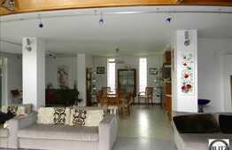 Primeste natura la tine acasa!! O casa contemporana cu 5 camere cu totul aparte!